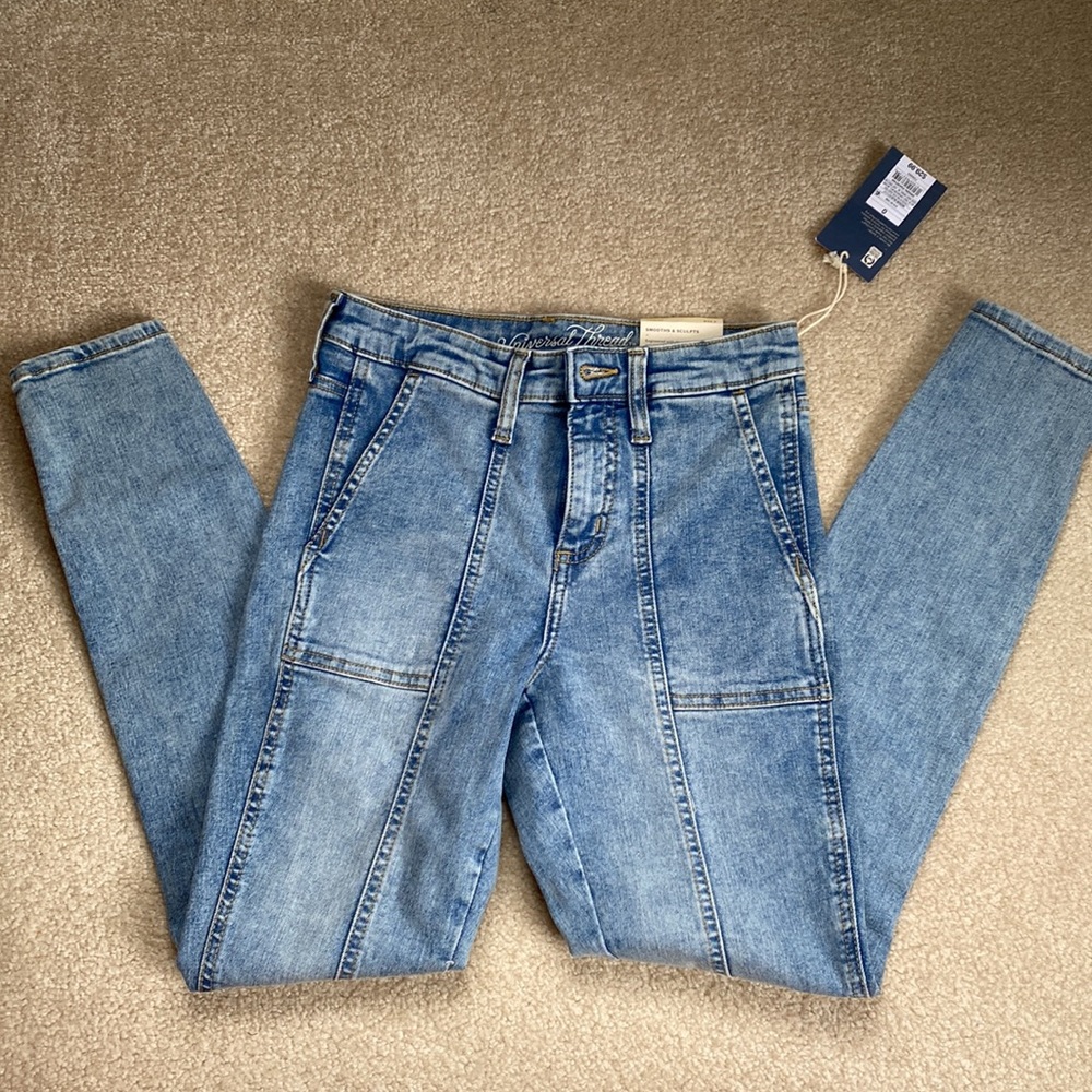 Universal Thread Jeans - Picture 2 of 6